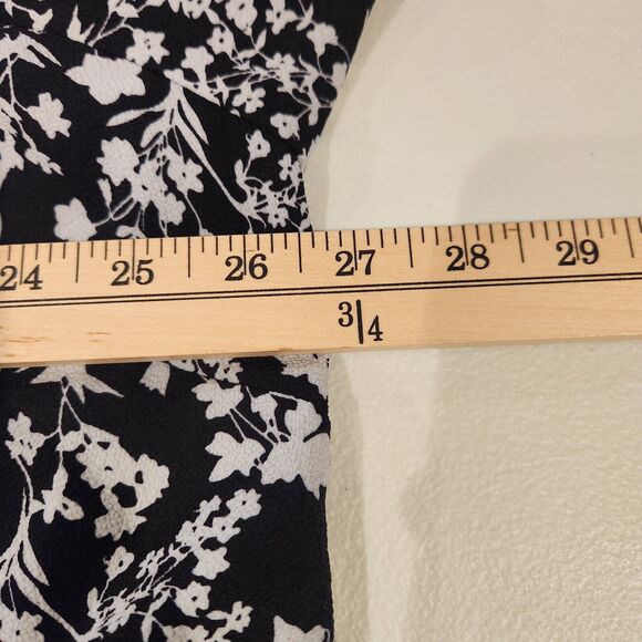 Lane Bryant Black White Floral Button Up Blouse Size 26/28 Bloomcore Feminine - Picture 10 of 13